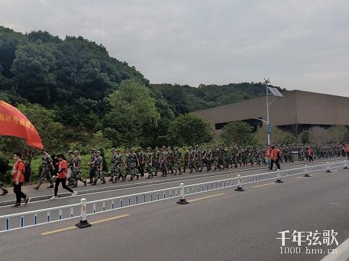 拉练.jpg